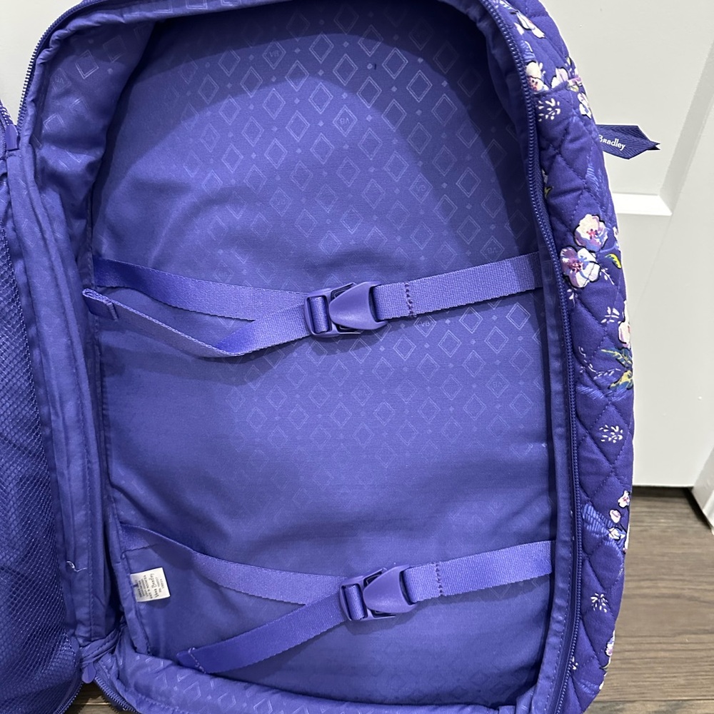 Vera Bradley Travel Backpack NWT - Picture 6 of 13